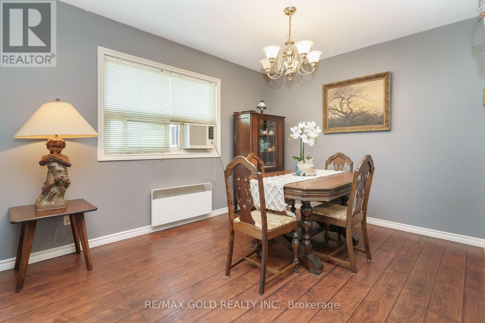 9 Gladstone Square, Brampton (Northgate), Ontario  L6S 2H5 - Photo 11 - W12442664