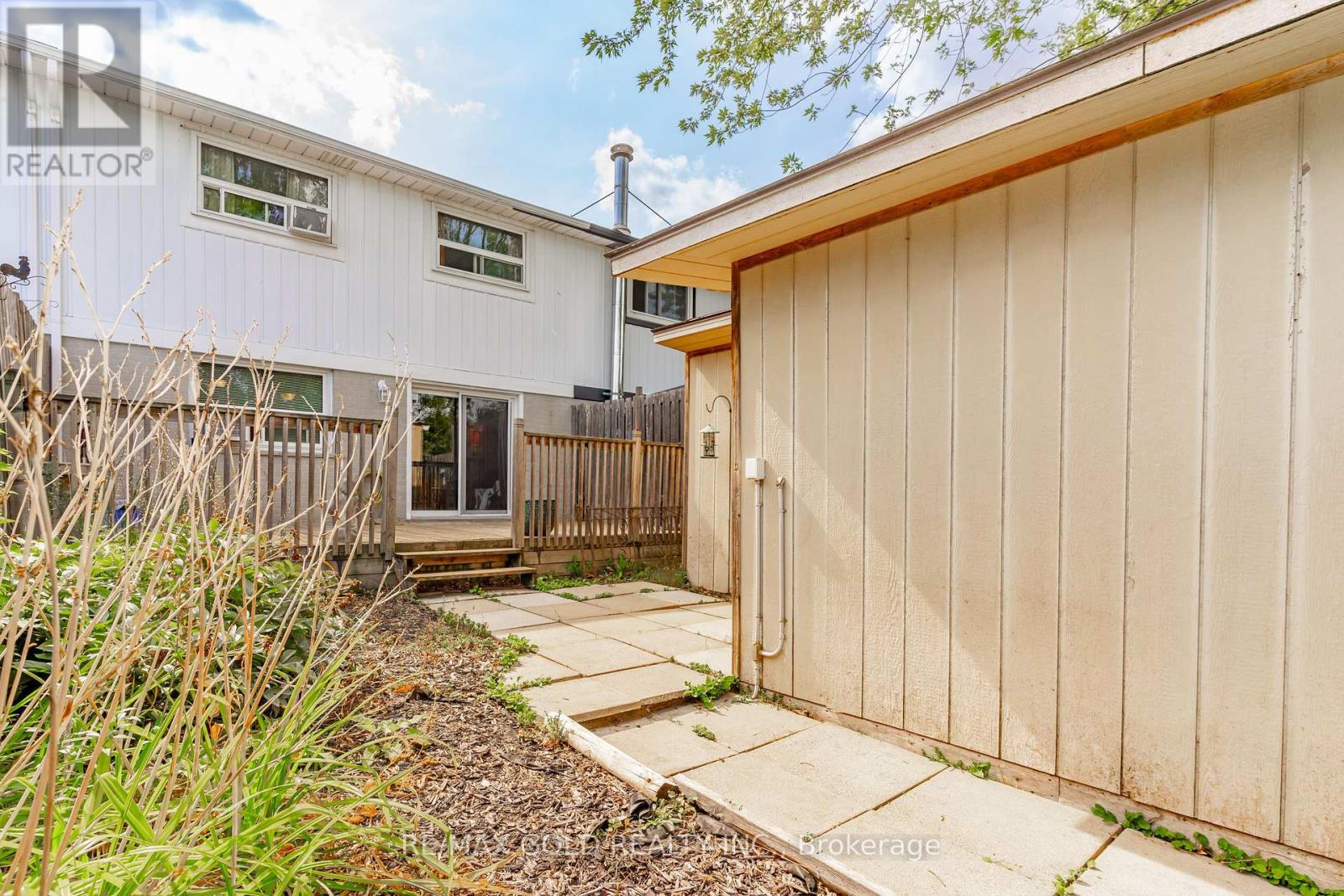 9 Gladstone Square, Brampton (Northgate), Ontario  L6S 2H5 - Photo 36 - W12442664