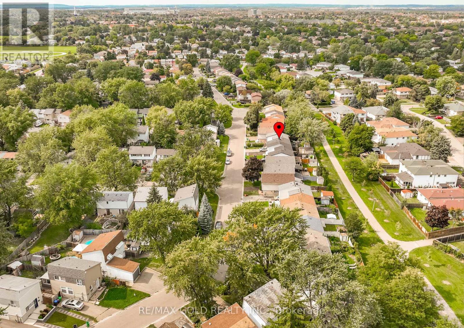 9 Gladstone Square, Brampton (Northgate), Ontario  L6S 2H5 - Photo 45 - W12442664