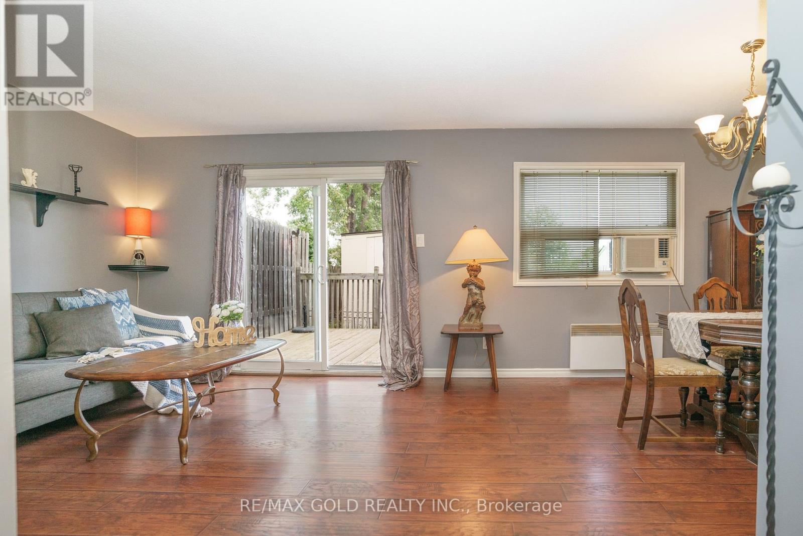 9 Gladstone Square, Brampton (Northgate), Ontario  L6S 2H5 - Photo 7 - W12442664