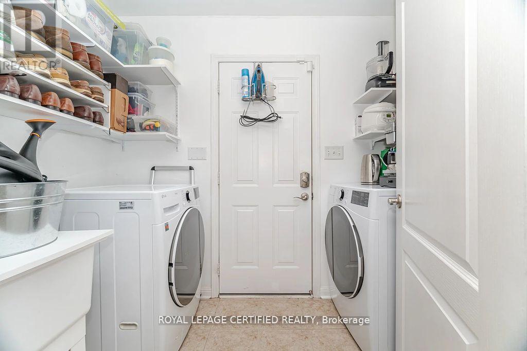 950 Fourth Line, Milton (Be Beaty), Ontario  L6T 6M9 - Photo 19 - W12442665