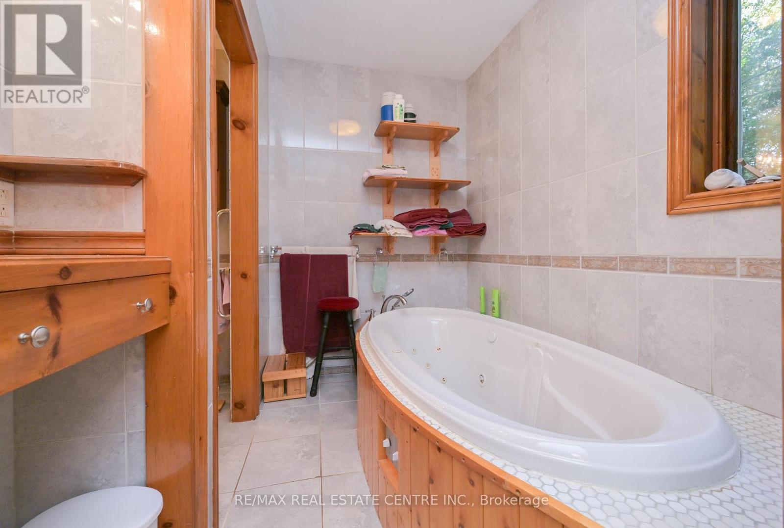 20462 Willoughby Road, Caledon, Ontario  L7K 1V3 - Photo 17 - W12442683