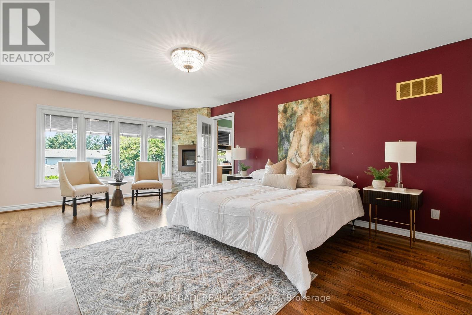 2339 Glengarry Road, Mississauga (Erindale), Ontario  L5C 1Y1 - Photo 15 - W12442701
