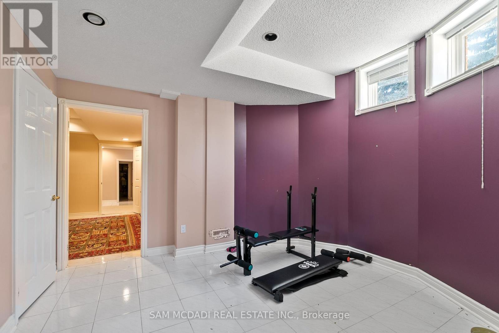 2339 Glengarry Road, Mississauga (Erindale), Ontario  L5C 1Y1 - Photo 27 - W12442701