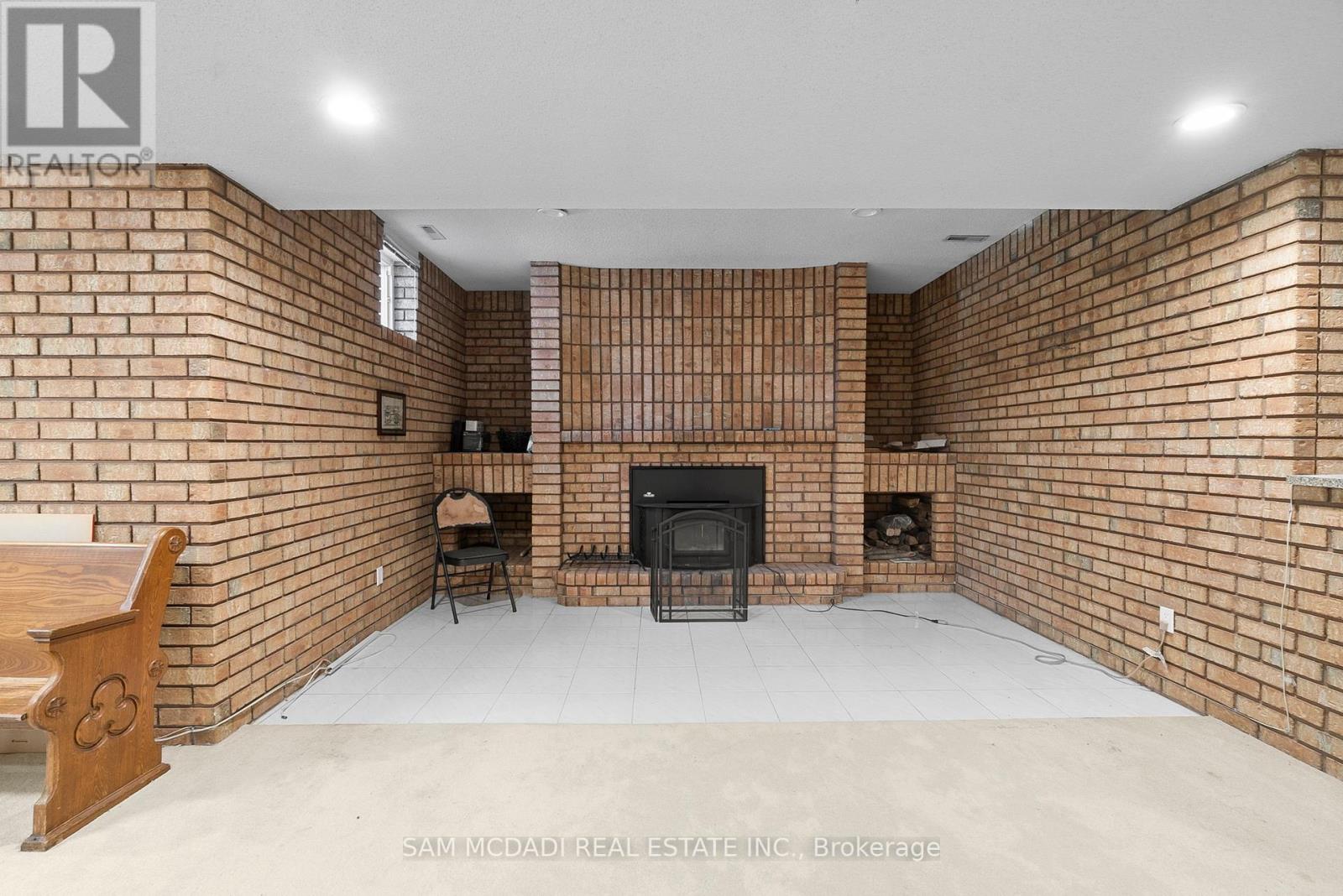 2339 Glengarry Road, Mississauga (Erindale), Ontario  L5C 1Y1 - Photo 32 - W12442701