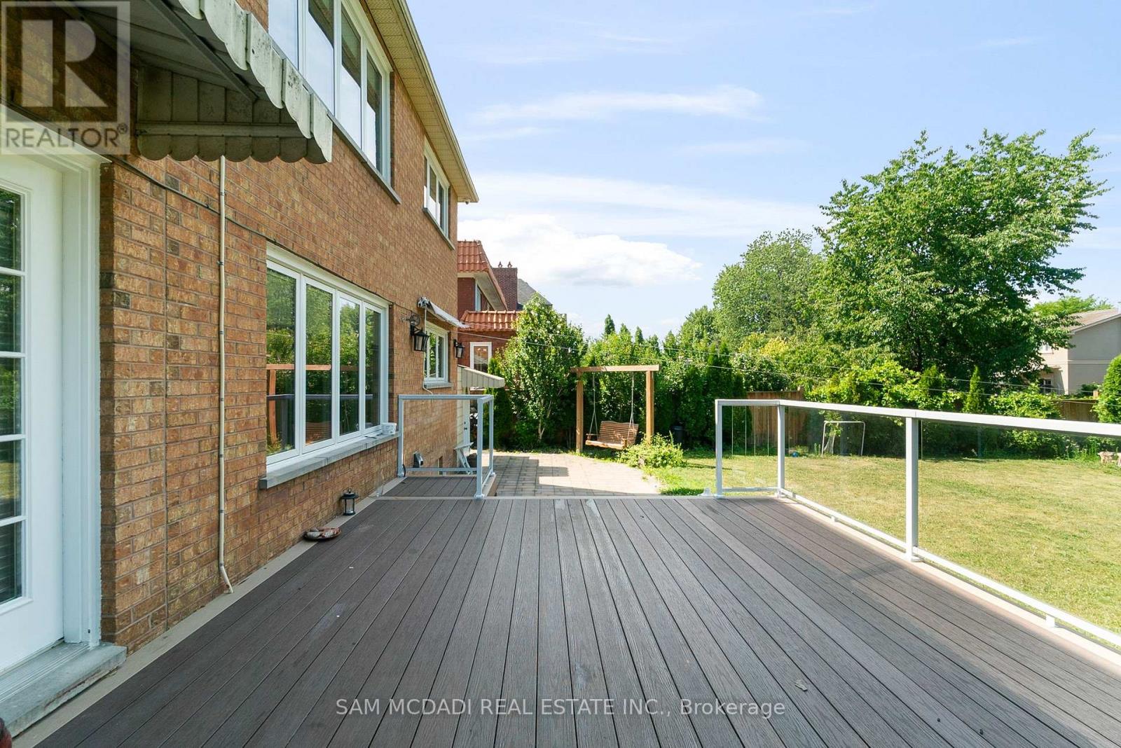 2339 Glengarry Road, Mississauga (Erindale), Ontario  L5C 1Y1 - Photo 37 - W12442701