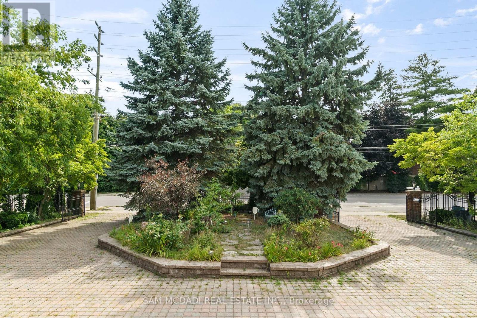 2339 Glengarry Road, Mississauga (Erindale), Ontario  L5C 1Y1 - Photo 43 - W12442701