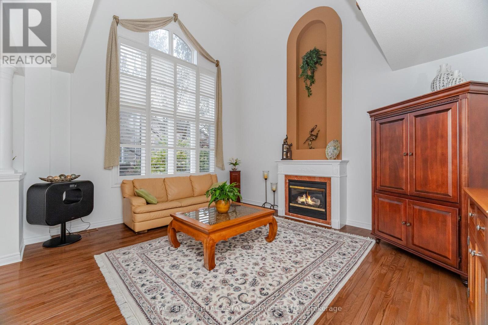 3474 Wavecrest Street, Oakville (Br Bronte), Ontario  L6L 6T7 - Photo 13 - W12442712