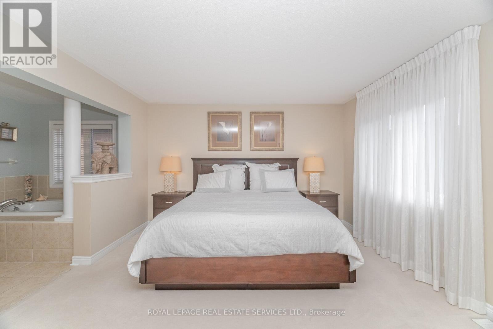 3474 Wavecrest Street, Oakville (Br Bronte), Ontario  L6L 6T7 - Photo 25 - W12442712