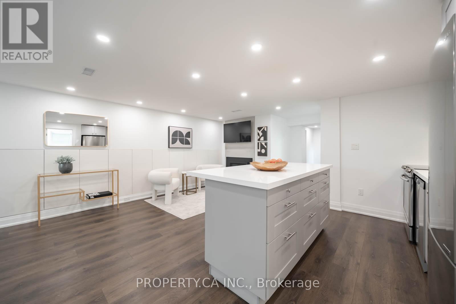 1533 Rometown Drive, Mississauga (Lakeview), Ontario  L5E 2T8 - Photo 27 - W12442717