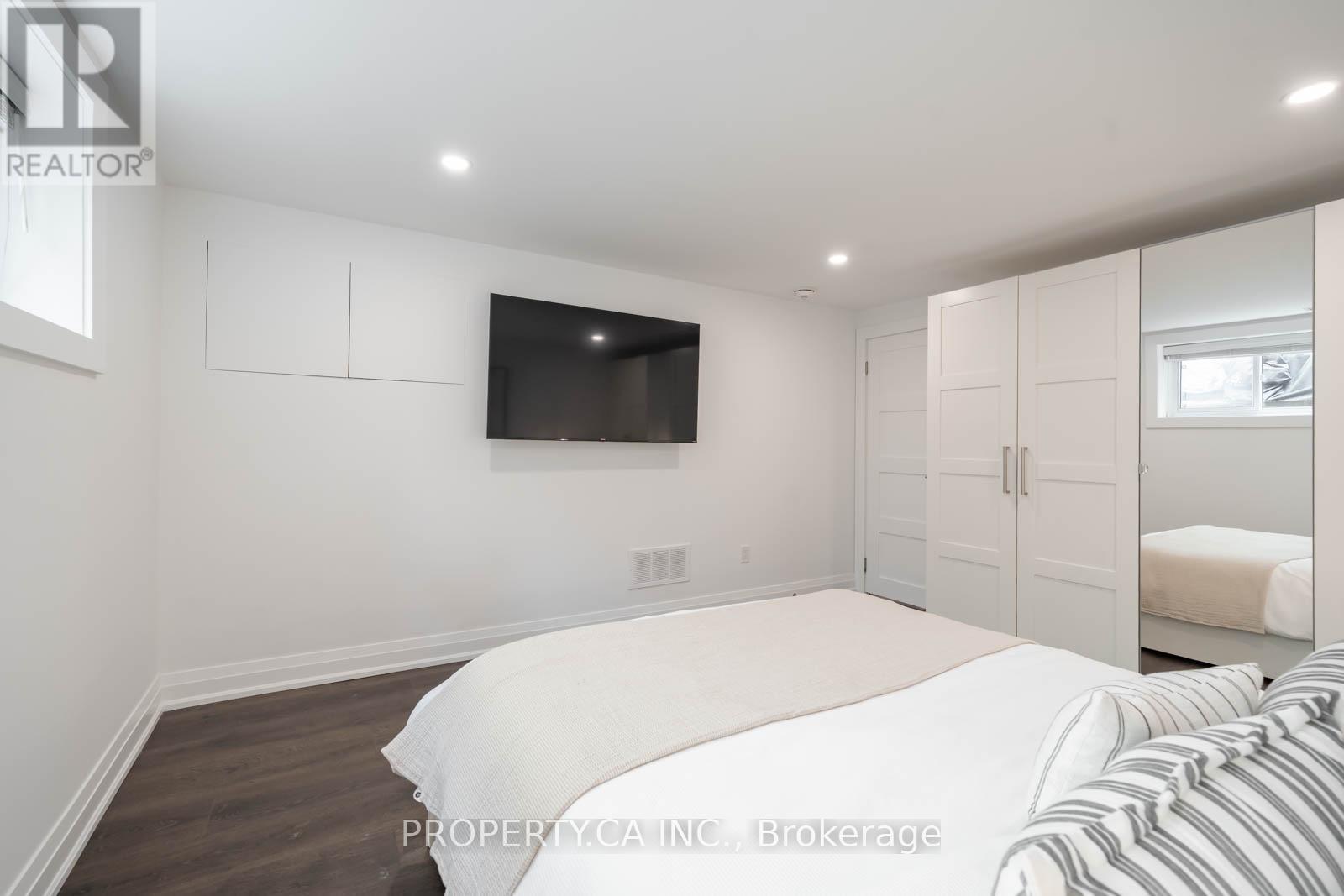 1533 Rometown Drive, Mississauga (Lakeview), Ontario  L5E 2T8 - Photo 35 - W12442717