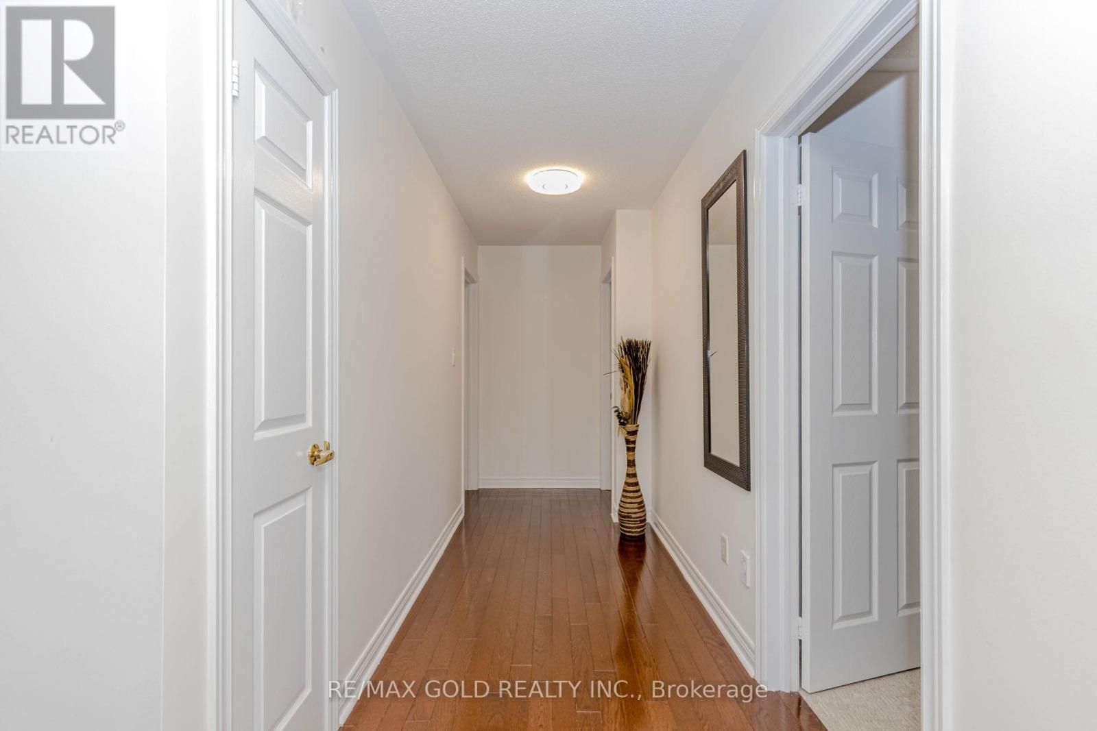 22 Ungava Bay Road, Brampton (Sandringham-Wellington), Ontario  L6R 3M5 - Photo 27 - W12442766