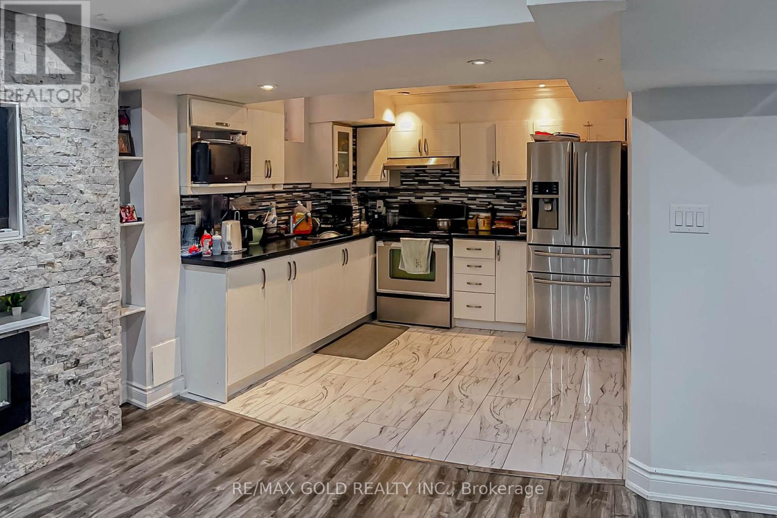 22 Ungava Bay Road, Brampton (Sandringham-Wellington), Ontario  L6R 3M5 - Photo 33 - W12442766