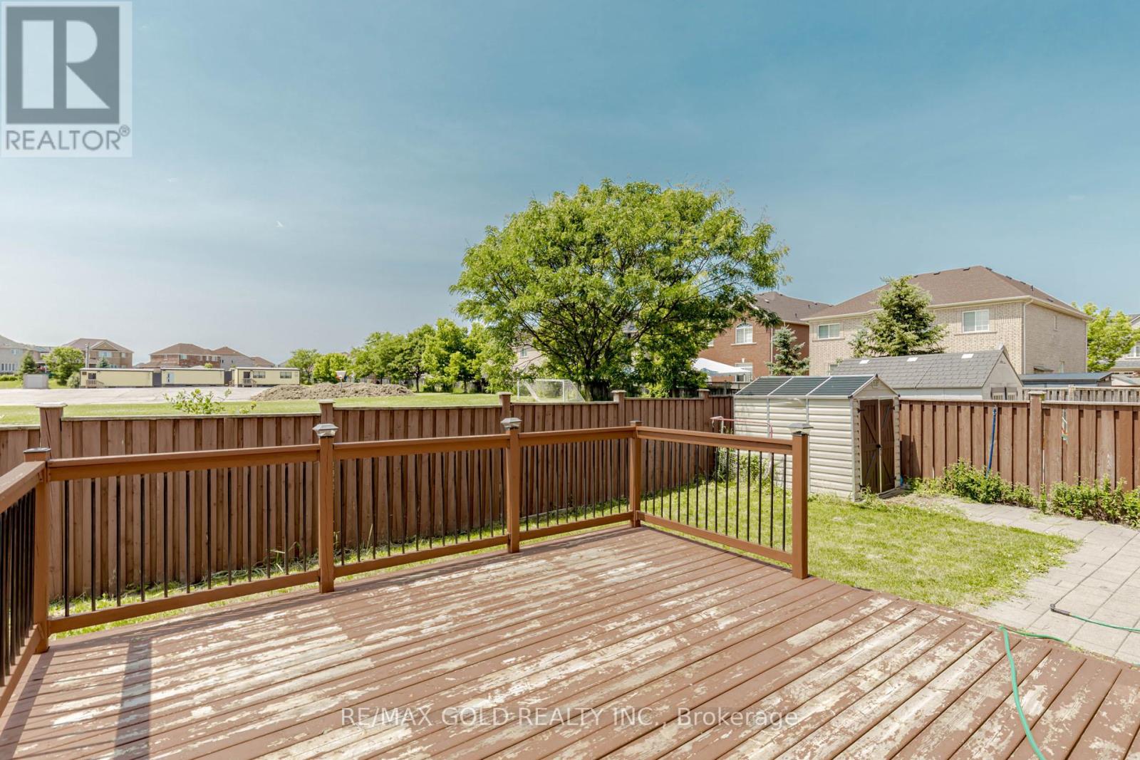 22 Ungava Bay Road, Brampton (Sandringham-Wellington), Ontario  L6R 3M5 - Photo 37 - W12442766