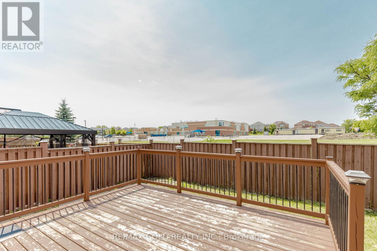 22 Ungava Bay Road, Brampton (Sandringham-Wellington), Ontario  L6R 3M5 - Photo 38 - W12442766