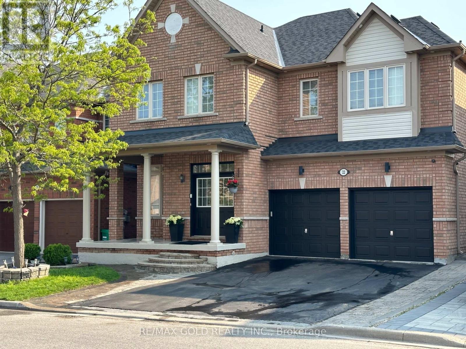 22 Ungava Bay Road, Brampton (Sandringham-Wellington), Ontario  L6R 3M5 - Photo 39 - W12442766