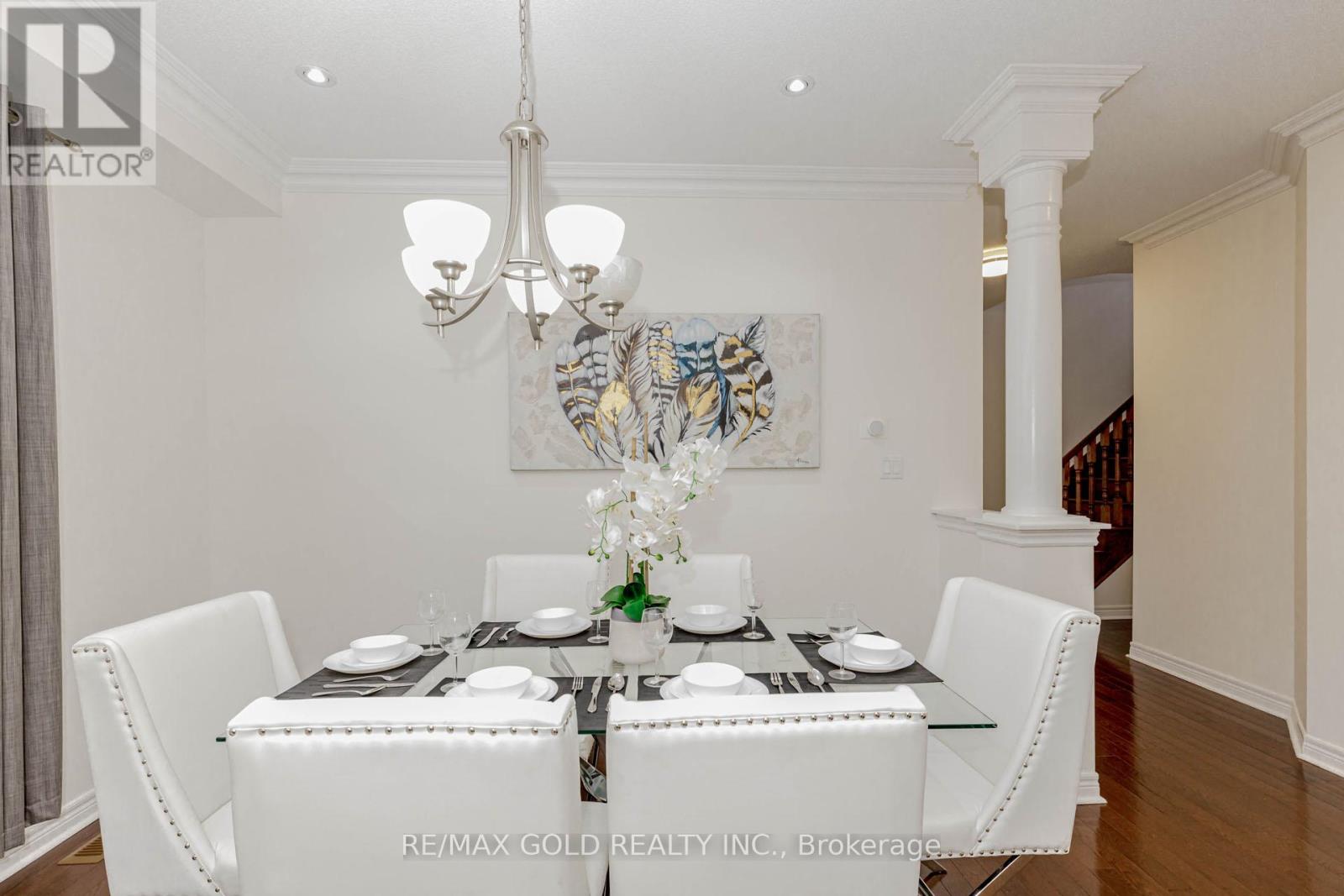 22 Ungava Bay Road, Brampton (Sandringham-Wellington), Ontario  L6R 3M5 - Photo 7 - W12442766