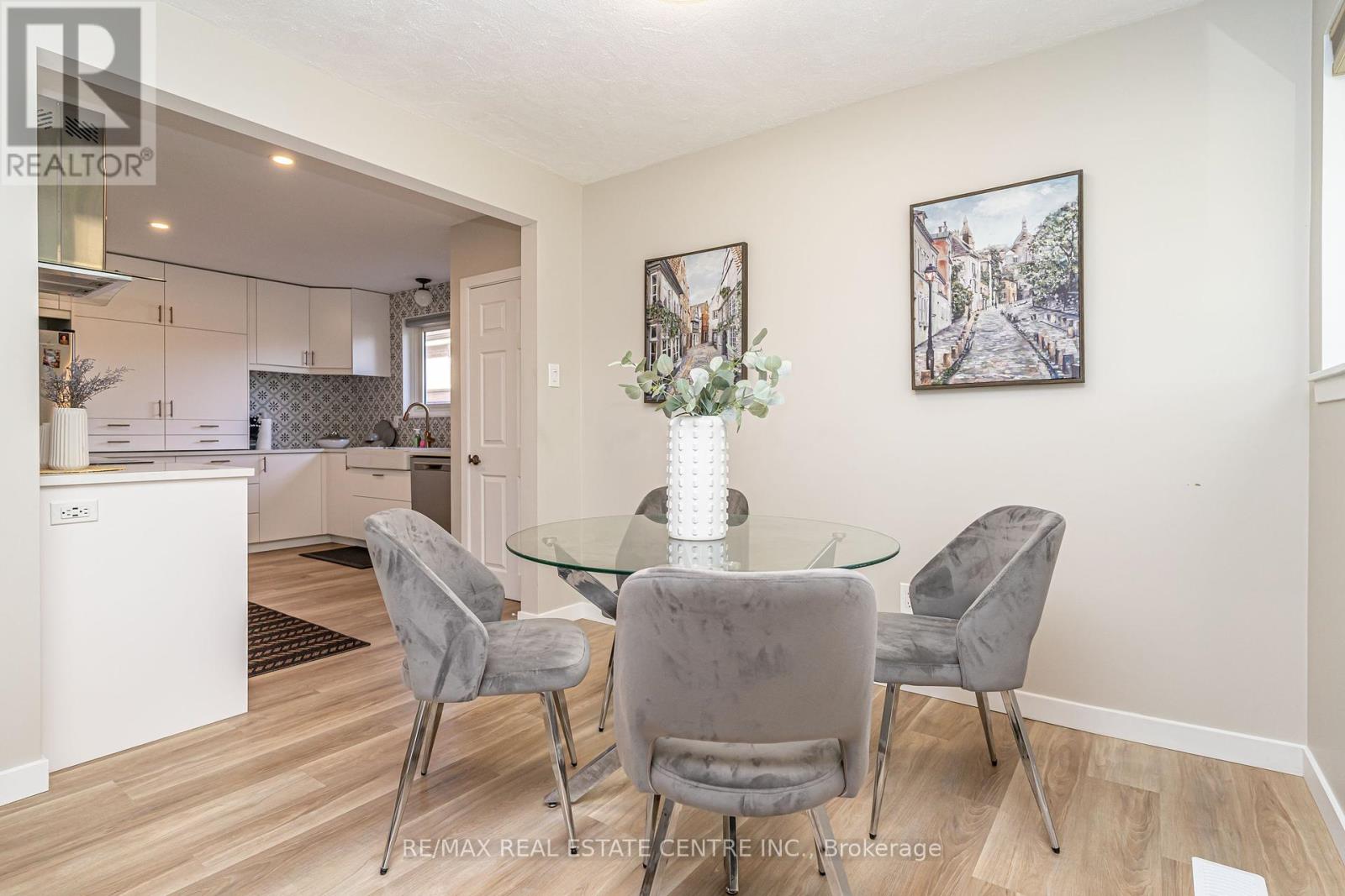 23 Bedford Crescent, Brampton (Avondale), Ontario  L6T 1R5 - Photo 10 - W12442770