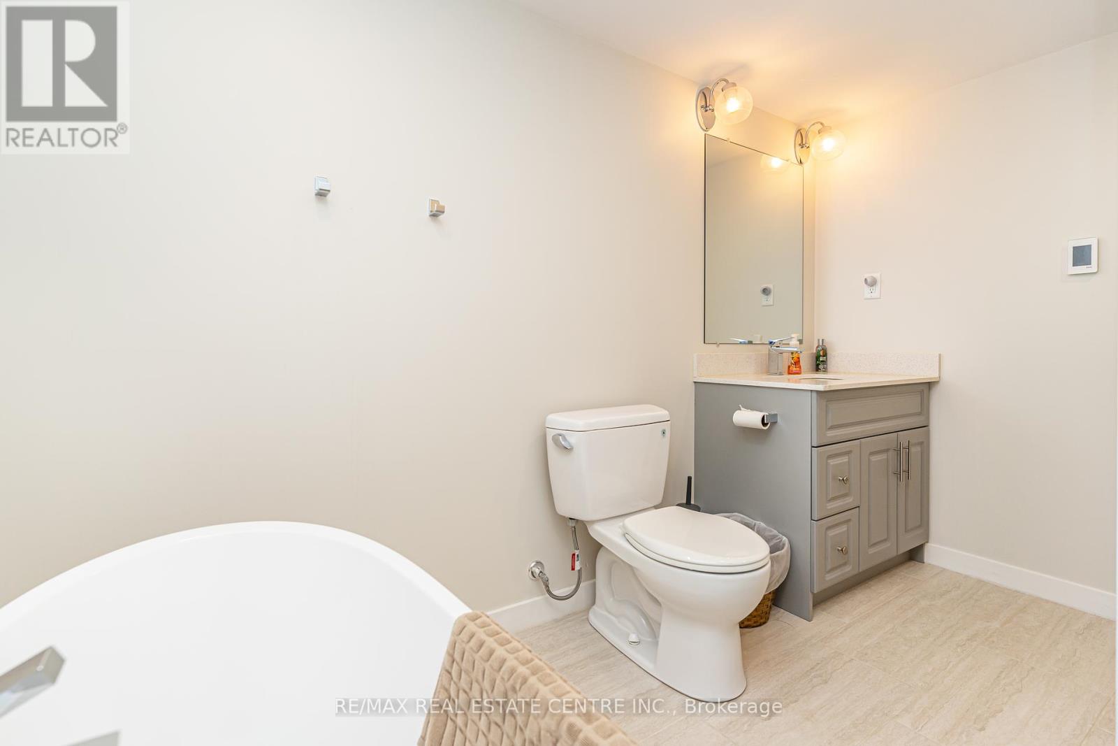 23 Bedford Crescent, Brampton (Avondale), Ontario  L6T 1R5 - Photo 32 - W12442770