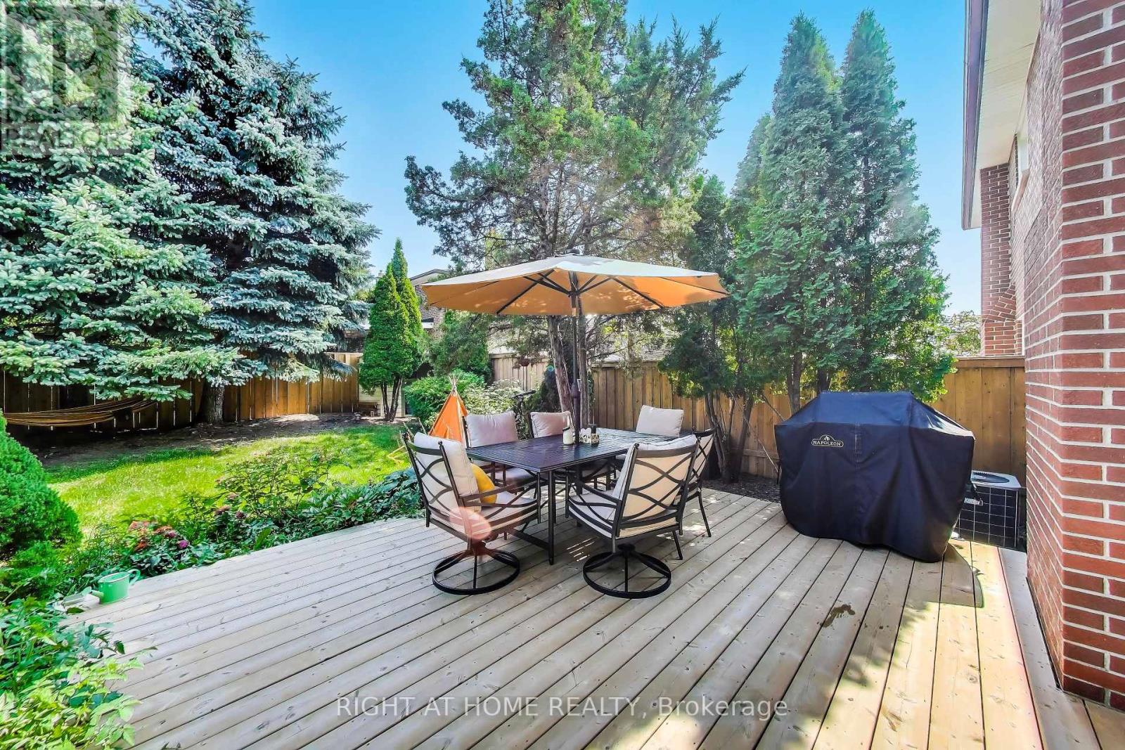 494 Meadows Boulevard, Mississauga (Rathwood), Ontario  L4Z 1G6 - Photo 24 - W12442773