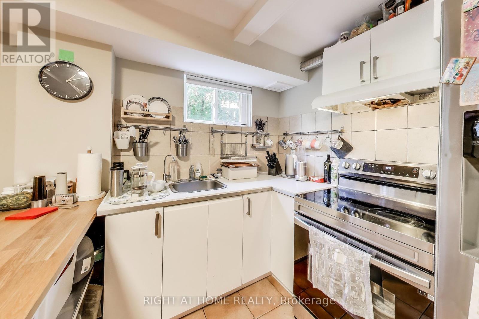 494 Meadows Boulevard, Mississauga (Rathwood), Ontario  L4Z 1G6 - Photo 28 - W12442773
