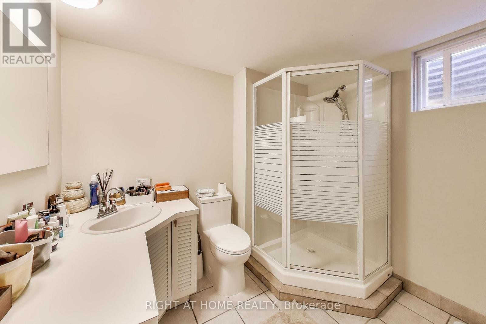 494 Meadows Boulevard, Mississauga (Rathwood), Ontario  L4Z 1G6 - Photo 31 - W12442773