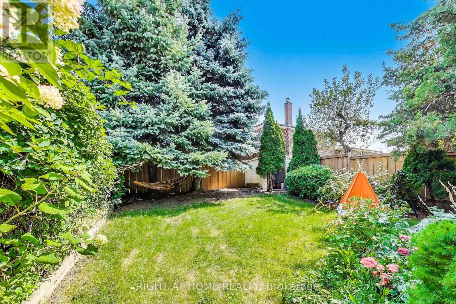 494 Meadows Boulevard, Mississauga (Rathwood), Ontario  L4Z 1G6 - Photo 33 - W12442773