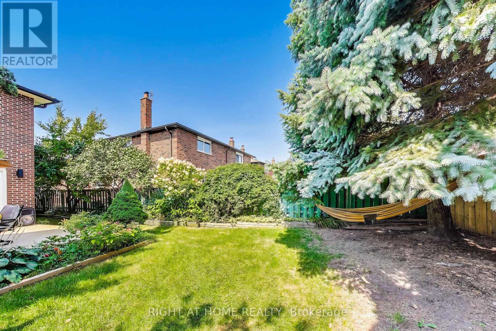 494 Meadows Boulevard, Mississauga (Rathwood), Ontario  L4Z 1G6 - Photo 34 - W12442773