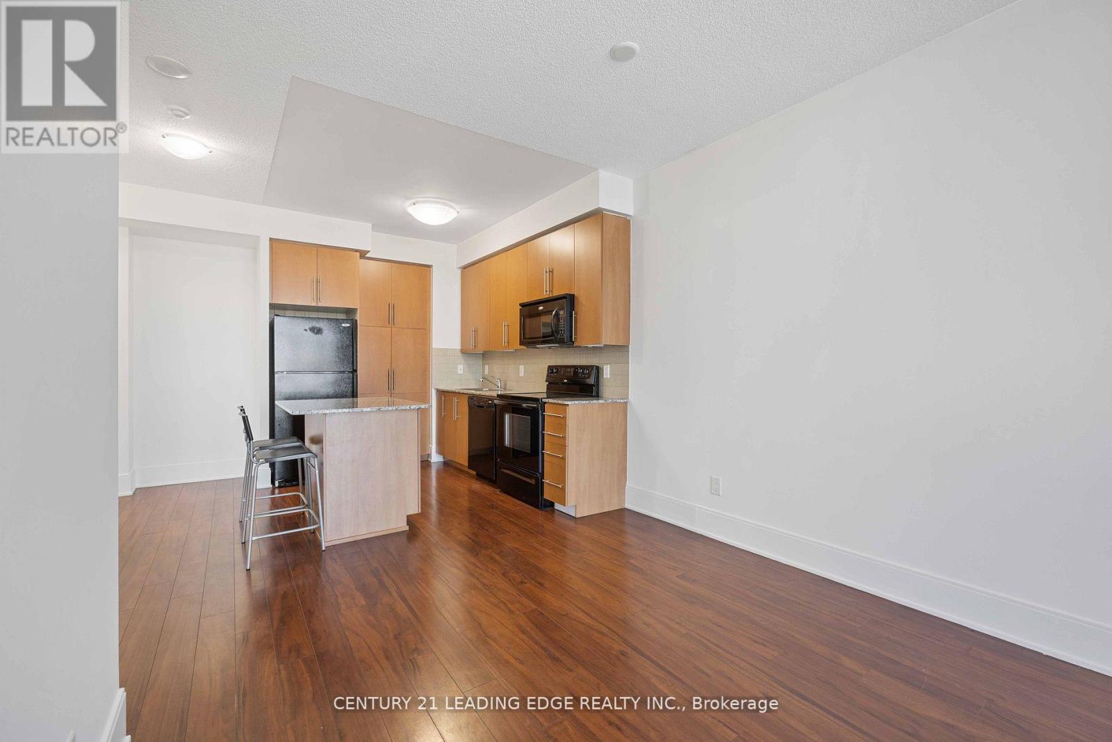 1506 - 330 Burnhamthorpe Road W, Mississauga, Ontario  L5B 0E1 - Photo 17 - W12442788