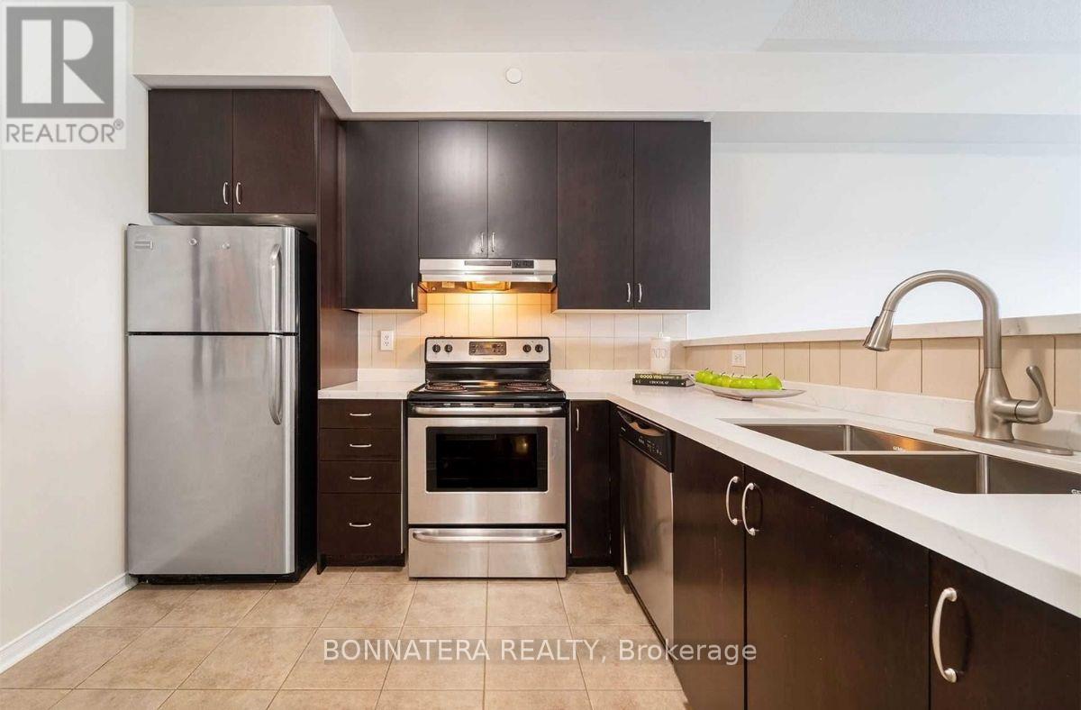 308 - 3055 Thomas Street, Mississauga, Ontario  L5M 0L8 - Photo 3 - W12442799