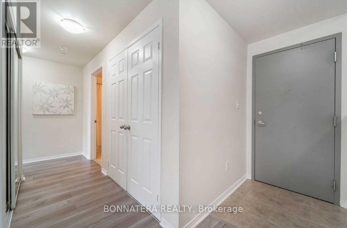 308 - 3055 Thomas Street, Mississauga, Ontario  L5M 0L8 - Photo 6 - W12442799