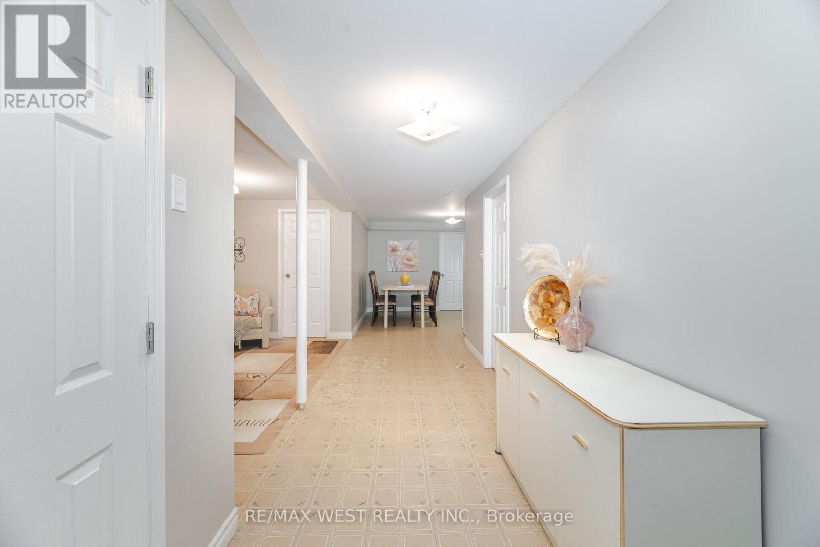 17 Malcolm Crescent, Brampton (Central Park), Ontario  L6S 3C7 - Photo 28 - W12442809
