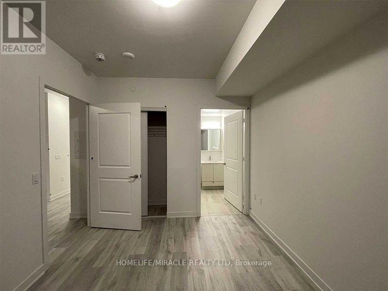 1708 - 4675 Metcalfe Avenue, Mississauga, Ontario  L5M 0Z8 - Photo 6 - W12442818