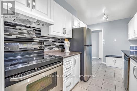 1004 - 44 Longbourne Drive, Toronto (Willowridge-Martingrove-Richview), Ontario  M9R 2M7 - Photo 12 - W12442821