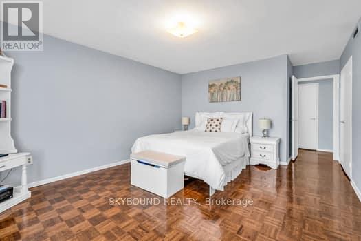 1004 - 44 Longbourne Drive, Toronto (Willowridge-Martingrove-Richview), Ontario  M9R 2M7 - Photo 14 - W12442821