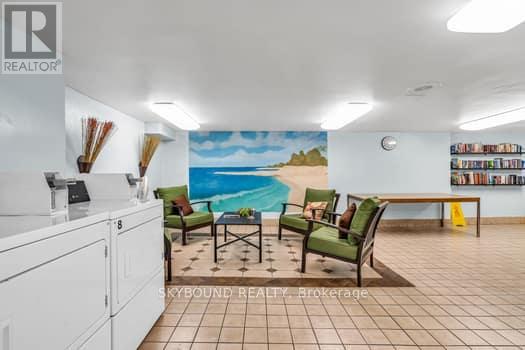 1004 - 44 Longbourne Drive, Toronto (Willowridge-Martingrove-Richview), Ontario  M9R 2M7 - Photo 17 - W12442821