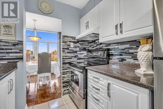 1004 - 44 Longbourne Drive, Toronto (Willowridge-Martingrove-Richview), Ontario  M9R 2M7 - Photo 18 - W12442821