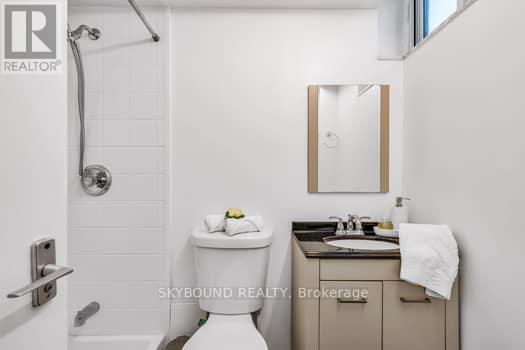 1004 - 44 Longbourne Drive, Toronto (Willowridge-Martingrove-Richview), Ontario  M9R 2M7 - Photo 19 - W12442821