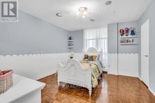 1004 - 44 Longbourne Drive, Toronto (Willowridge-Martingrove-Richview), Ontario  M9R 2M7 - Photo 23 - W12442821