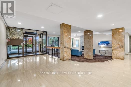 1004 - 44 Longbourne Drive, Toronto (Willowridge-Martingrove-Richview), Ontario  M9R 2M7 - Photo 3 - W12442821