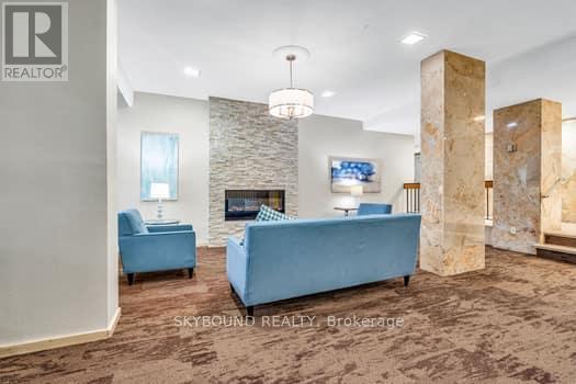 1004 - 44 Longbourne Drive, Toronto (Willowridge-Martingrove-Richview), Ontario  M9R 2M7 - Photo 4 - W12442821