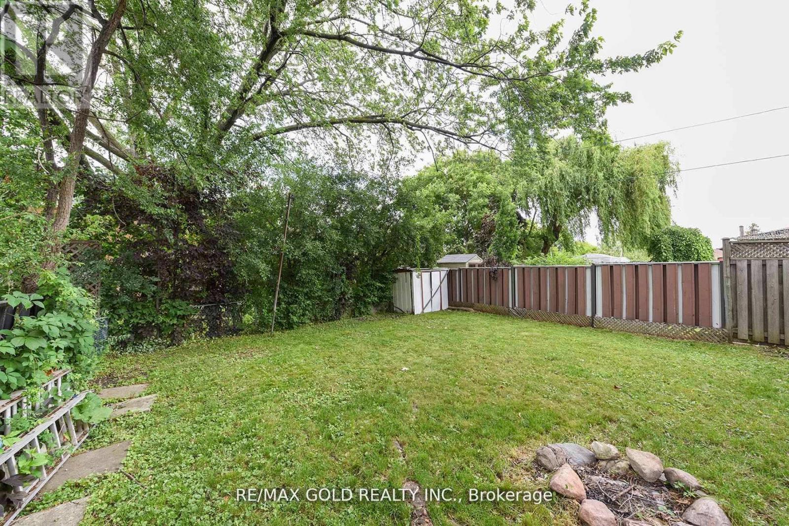 3507 Laddie Crescent, Mississauga (Malton), Ontario  L4T 1N2 - Photo 36 - W12442823