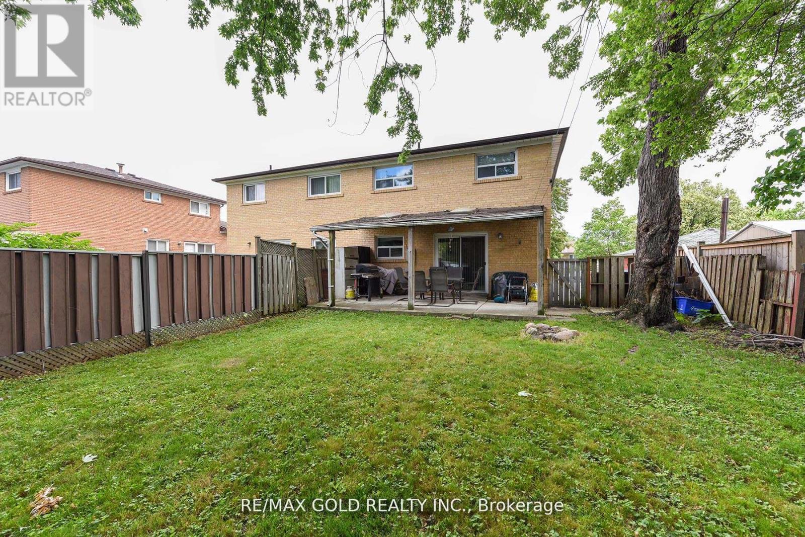 3507 Laddie Crescent, Mississauga (Malton), Ontario  L4T 1N2 - Photo 39 - W12442823