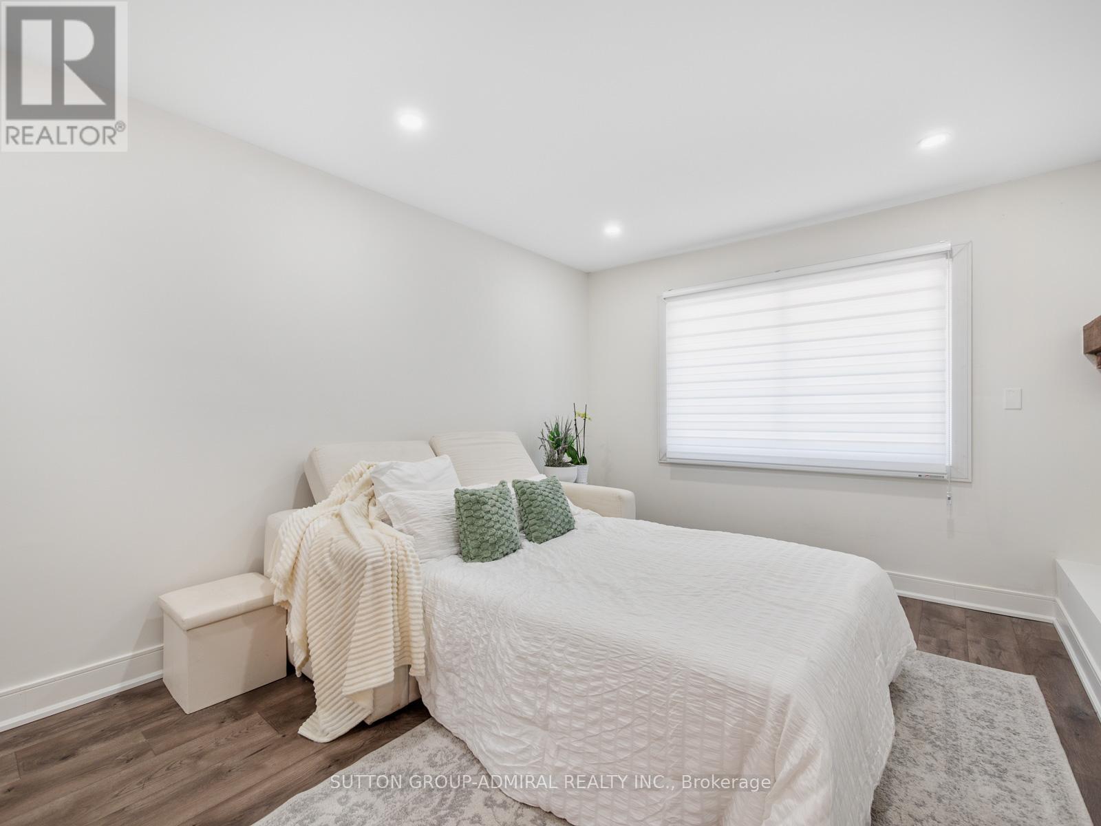 4232 Longmoor Drive, Burlington (Shoreacres), Ontario  L7L 4Z9 - Photo 11 - W12442828
