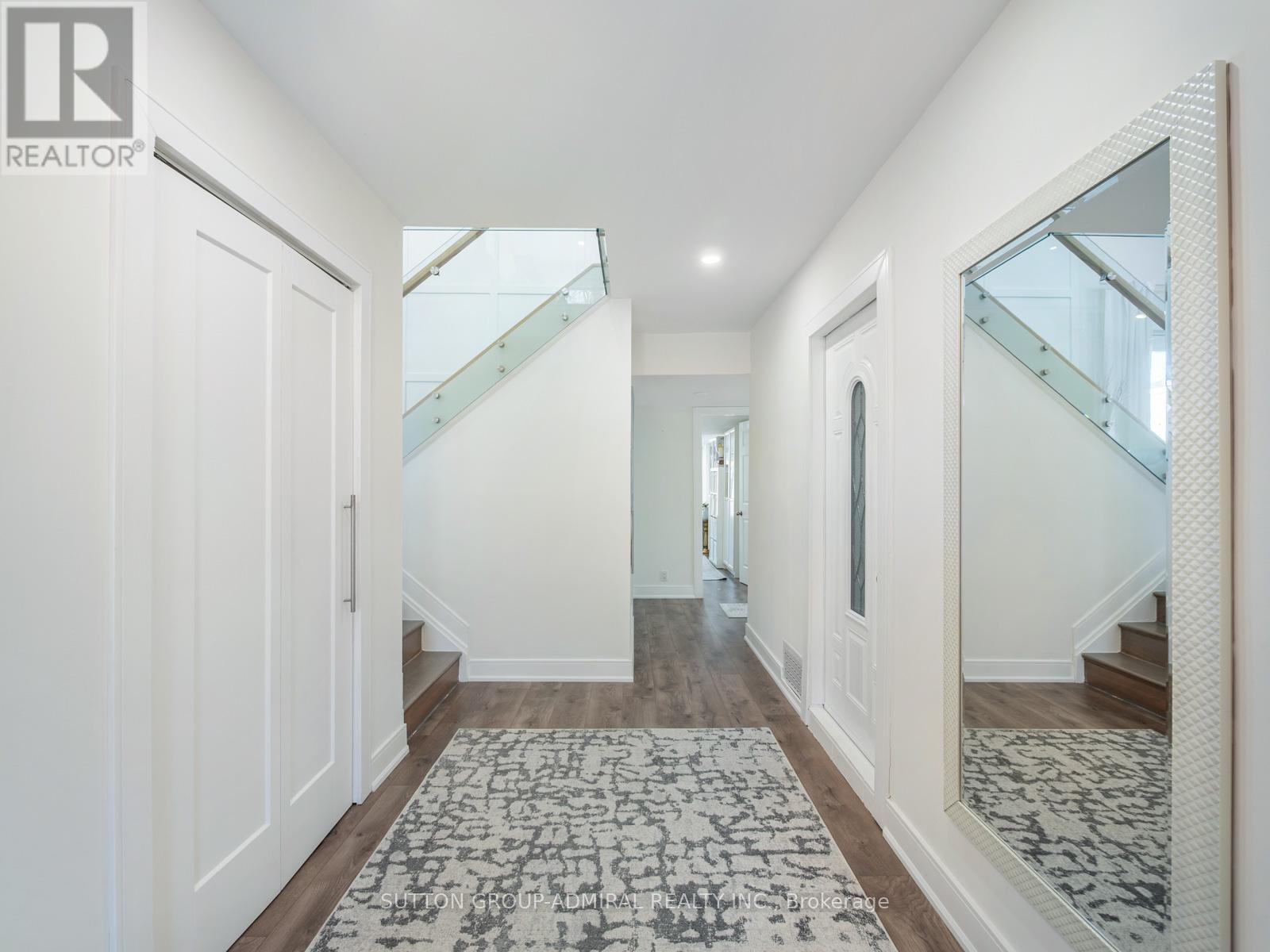 4232 Longmoor Drive, Burlington (Shoreacres), Ontario  L7L 4Z9 - Photo 5 - W12442828