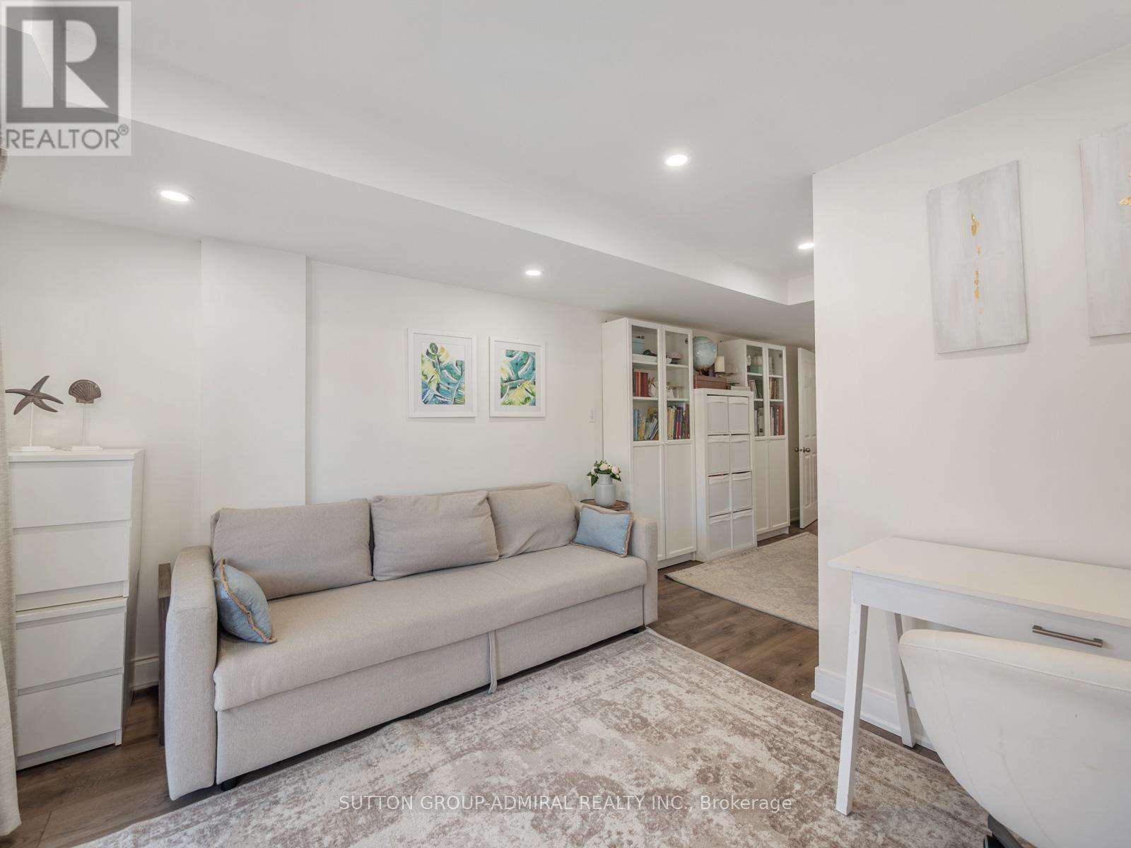 4232 Longmoor Drive, Burlington (Shoreacres), Ontario  L7L 4Z9 - Photo 8 - W12442828