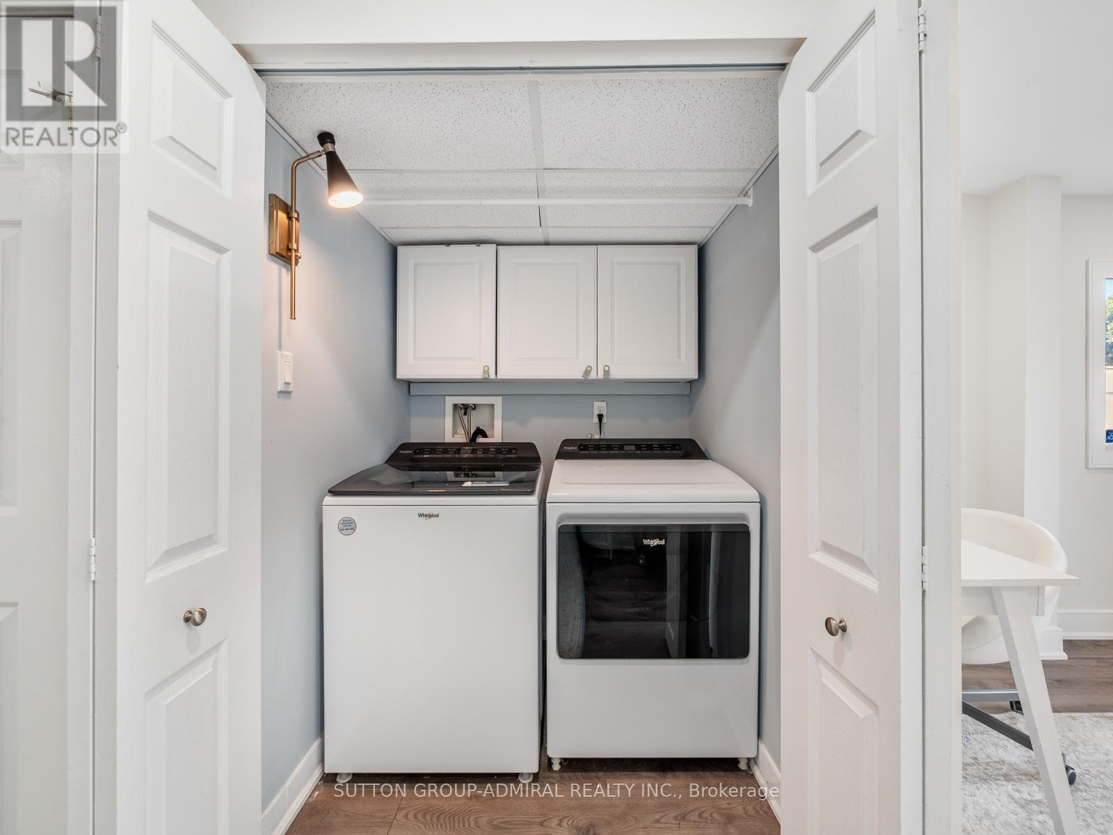 4232 Longmoor Drive, Burlington (Shoreacres), Ontario  L7L 4Z9 - Photo 9 - W12442828