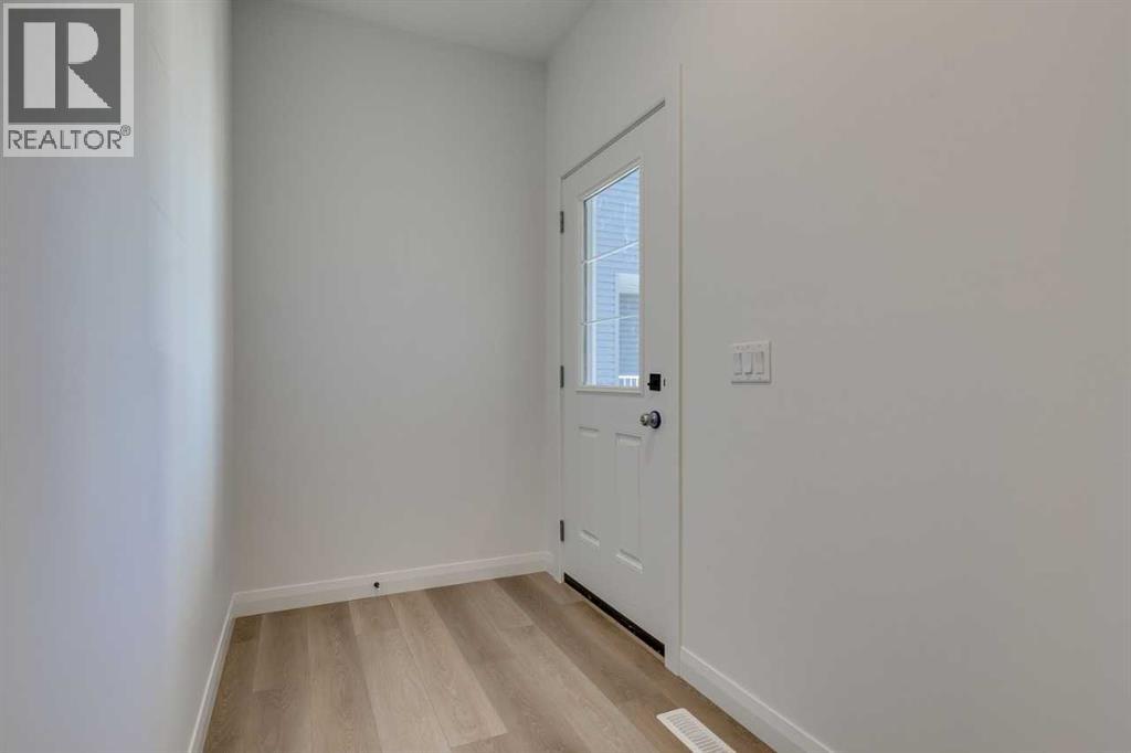 268 Dawson Wharf Crescent, Chestermere, Alberta  T1X 2X5 - Photo 4 - A2261790