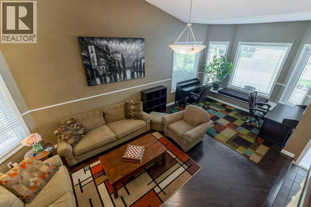 119 Valley Ridge Green Nw, Calgary, Alberta  T3B 5L5 - Photo 7 - A2228920