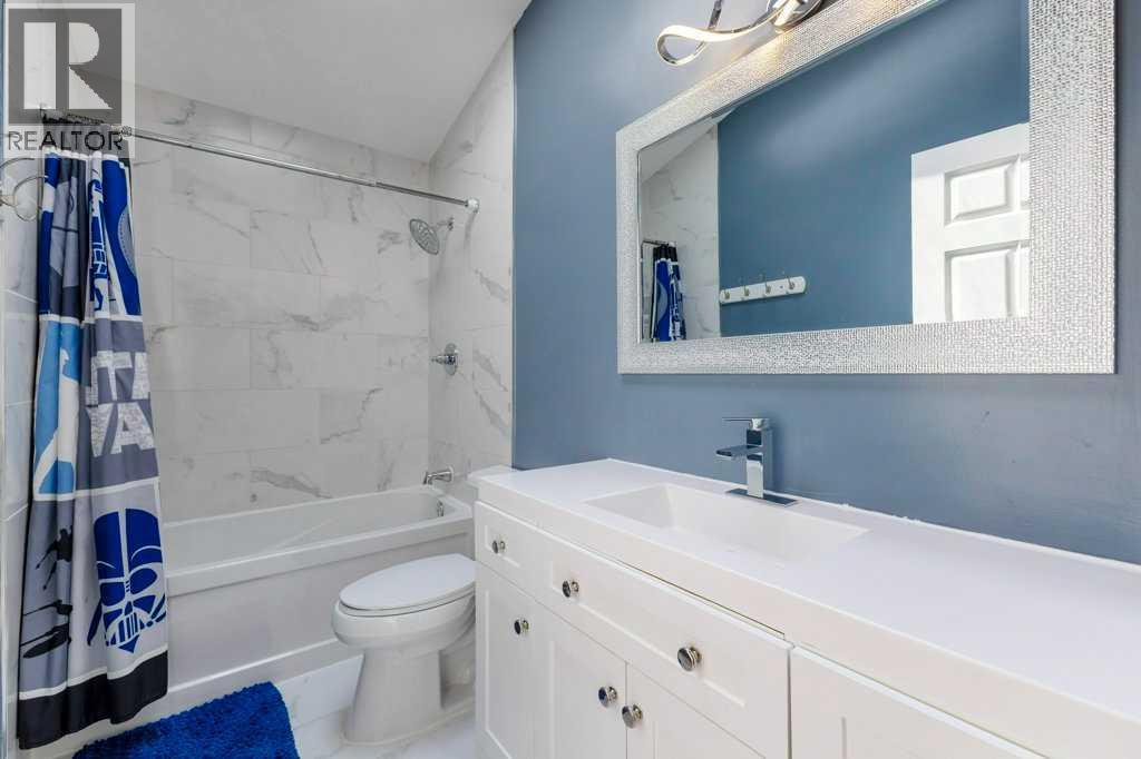 119 Valley Ridge Green Nw, Calgary, Alberta  T3B 5L5 - Photo 31 - A2228920